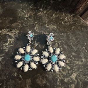 Turquoise and cream earrings
